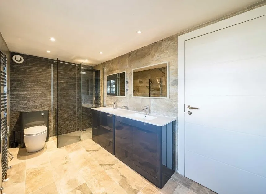 Harlington Road, Uxbridge, UB8, photo 7