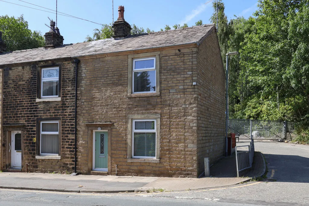 Huddersfield Road Newhey, Rochdale OL16 3QZ, photo 14