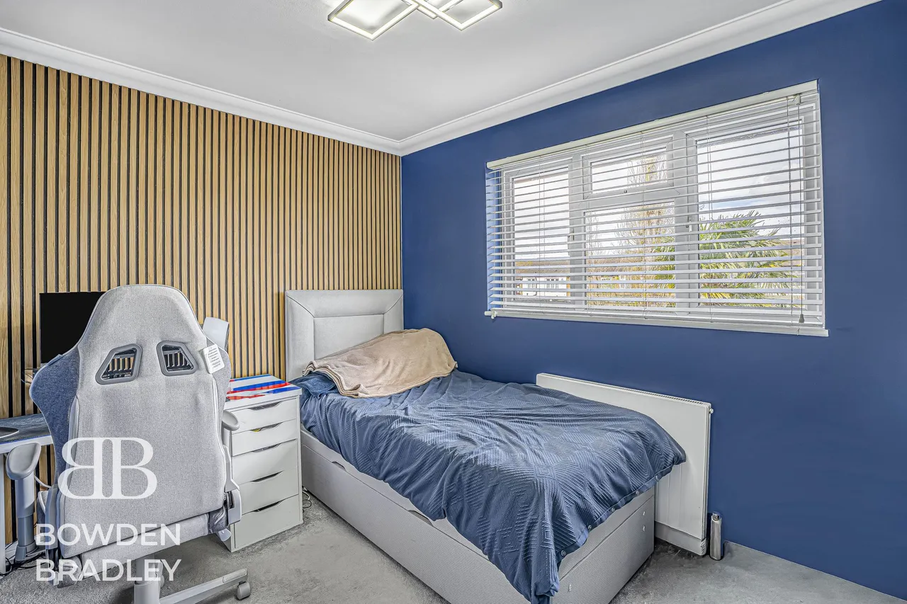 Crucible Close, Chadwell Heath, RM6, photo 33