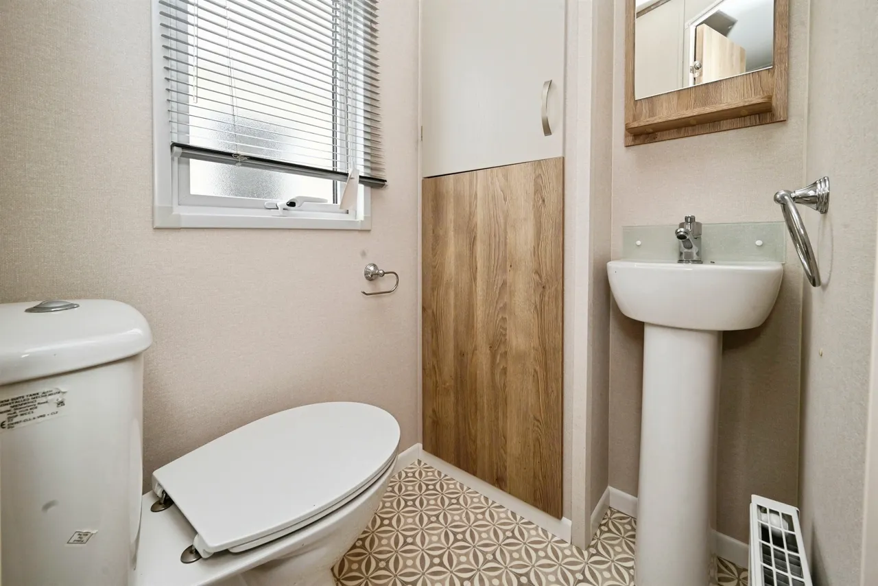 Witham Bank, Chapel Hill, LN4, photo 11