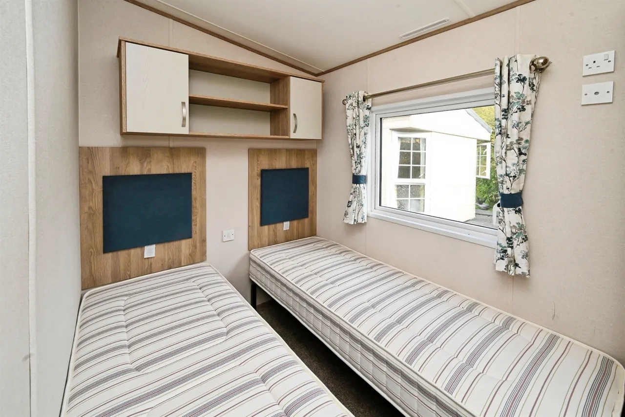 Witham Bank, Chapel Hill, LN4, photo 12