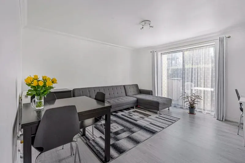 Kelling Way, Broughton, Milton Keynes, Buckinghamshire, MK10 9NW, photo 2