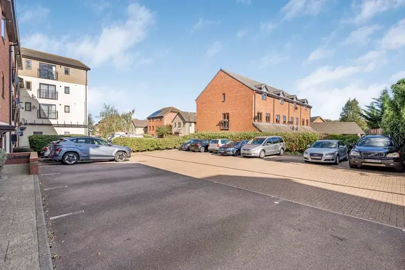 Kelling Way, Broughton, Milton Keynes, Buckinghamshire, MK10 9NW, photo 10