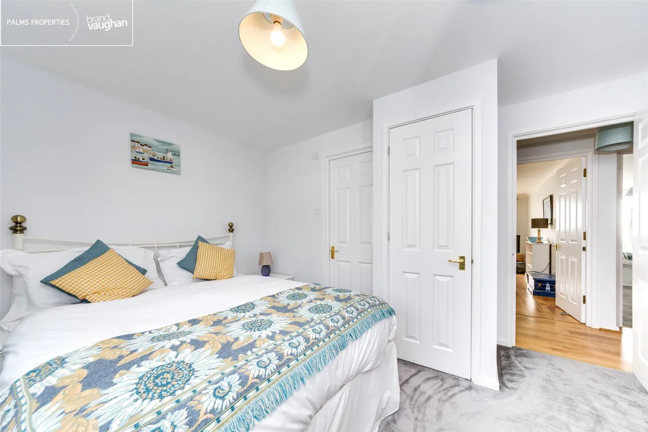 Neptune Court, The Strand, BN2, photo 6