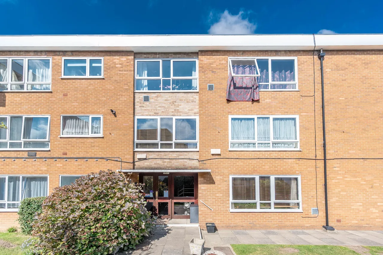 8 Tempsford Court, Sheepcote Road, Harrow, photo 4