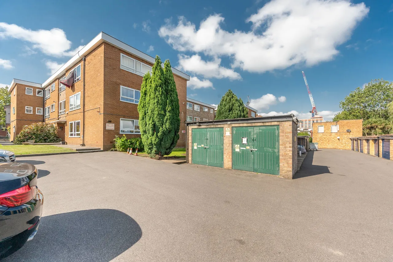 8 Tempsford Court, Sheepcote Road, Harrow, photo 11
