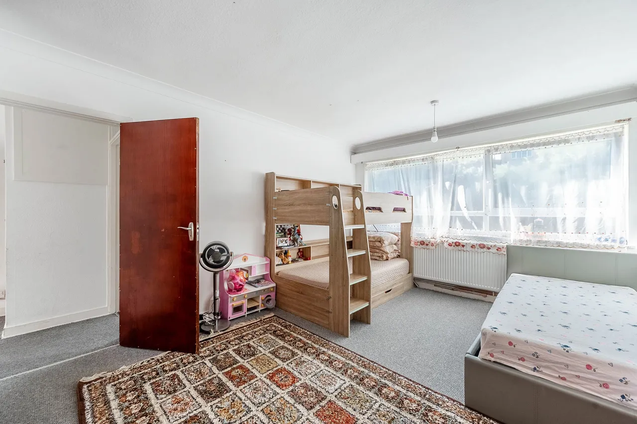8 Tempsford Court, Sheepcote Road, Harrow, photo 2