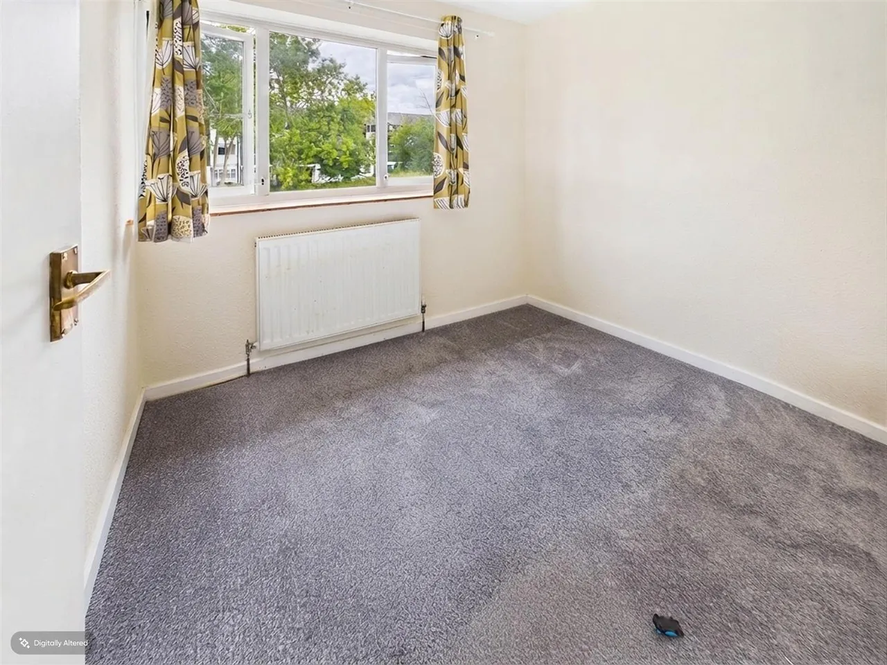 Epsom Road, Furnace Green, RH10, photo 9