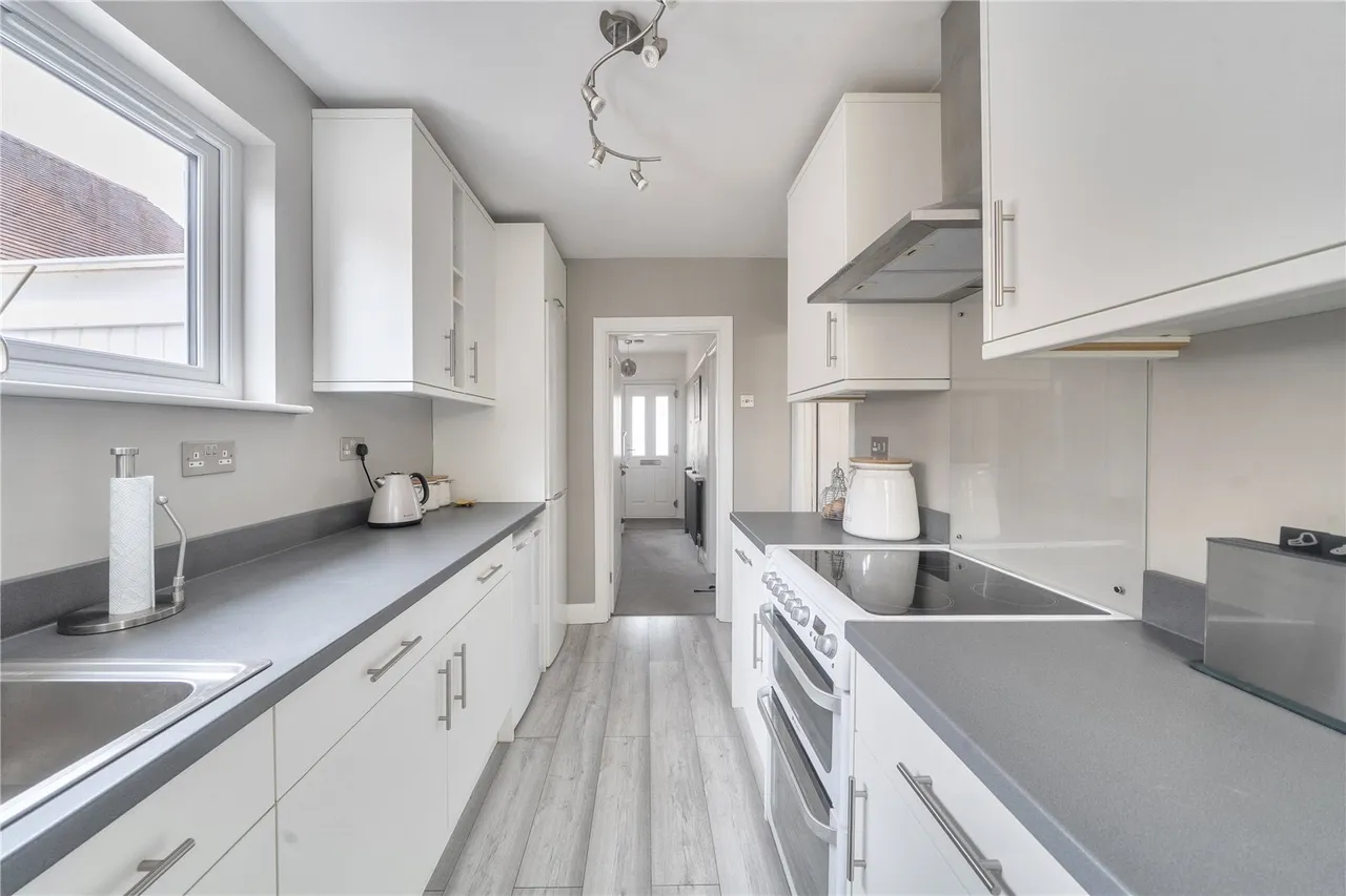 Maybush Road, Southampton, Hampshire, SO16 9EU, photo 5