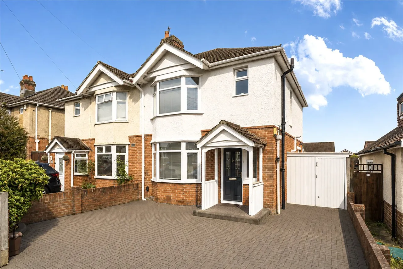 3 bed house for sale — Maybush Road, Southampton, Hampshire, SO16 9EU