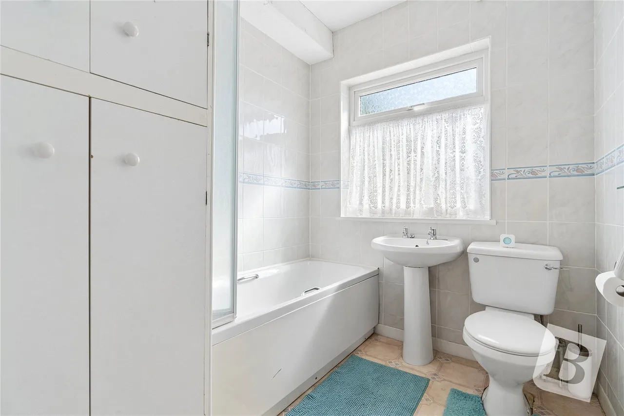 Mansfield Gardens, Hornchurch, RM12, photo 8