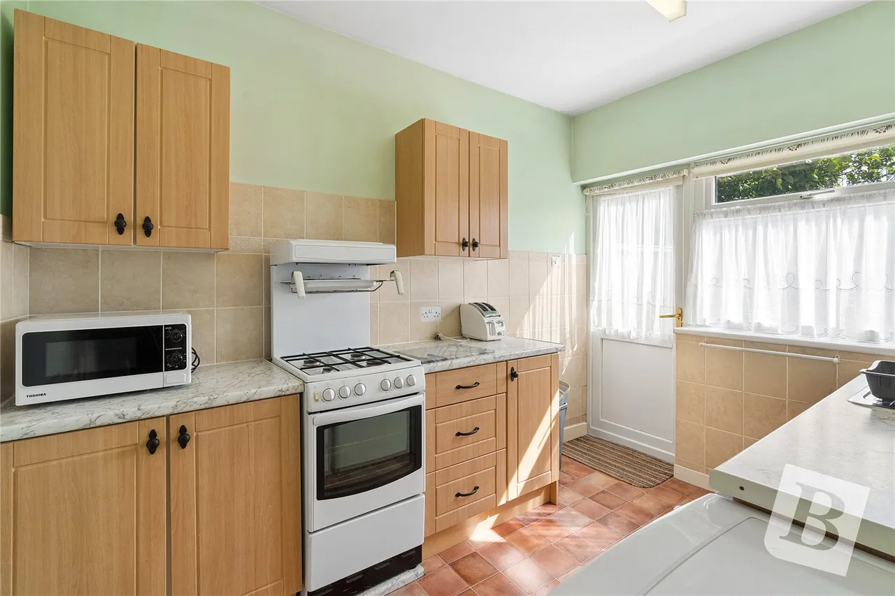 Mansfield Gardens, Hornchurch, RM12, photo 6