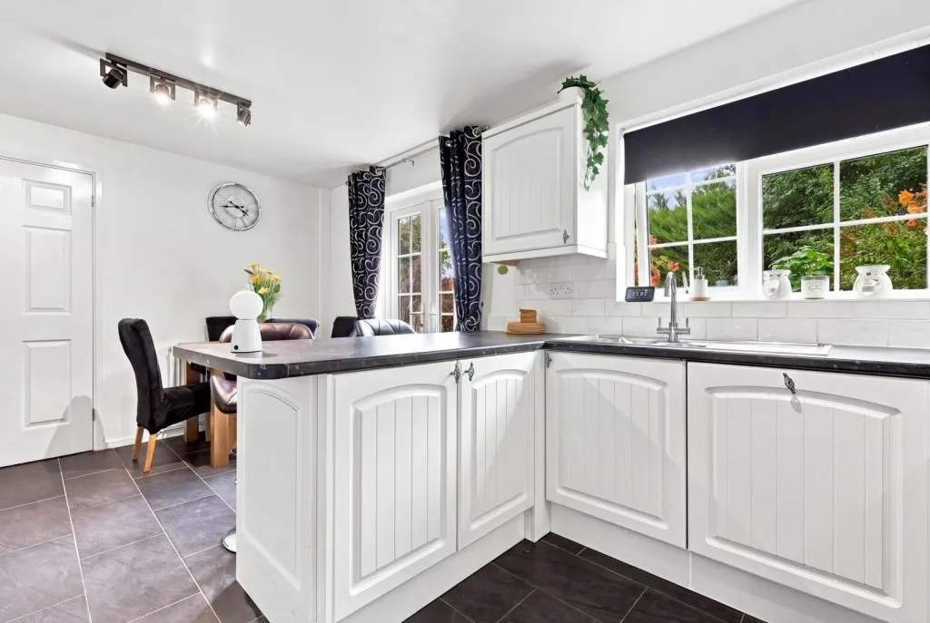 Blenheim Way, Stevenage, photo 13
