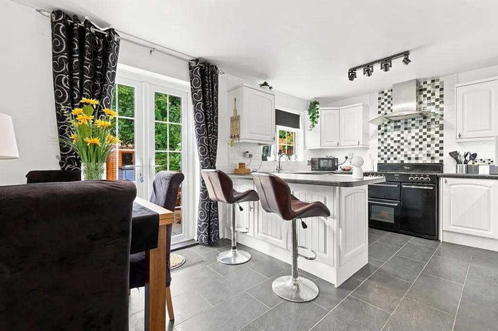 Blenheim Way, Stevenage, photo 6