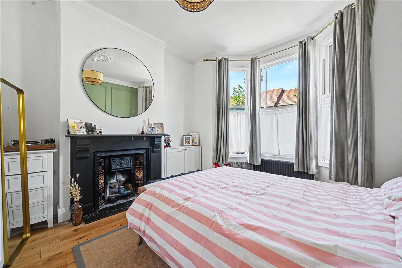 Compton Road, London, NW10, photo 3