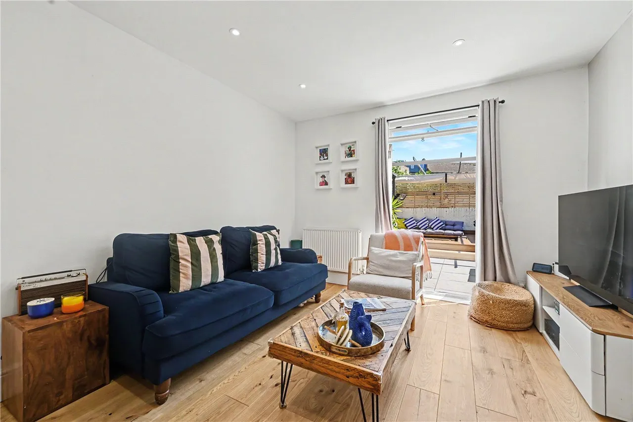 Compton Road, London, NW10, photo 8
