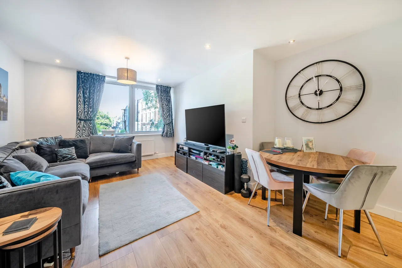 Northbourne Road, London, SW4, photo 10