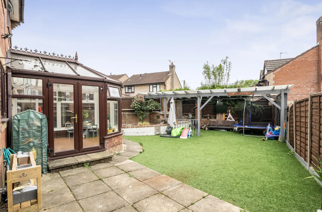 Gillards Close, Rockwell Green, TA21, photo 2