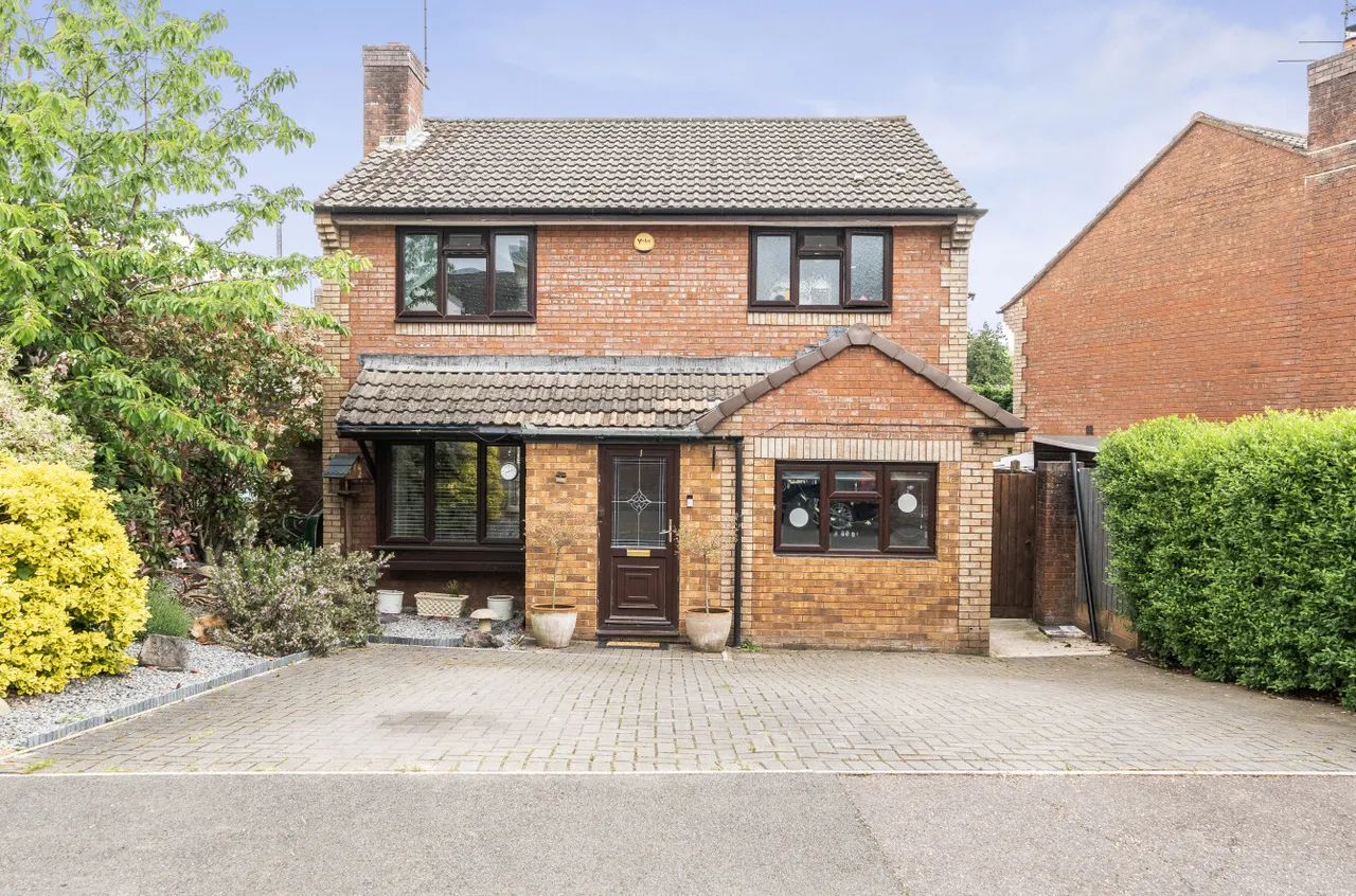 Gillards Close, Rockwell Green, TA21, photo 22