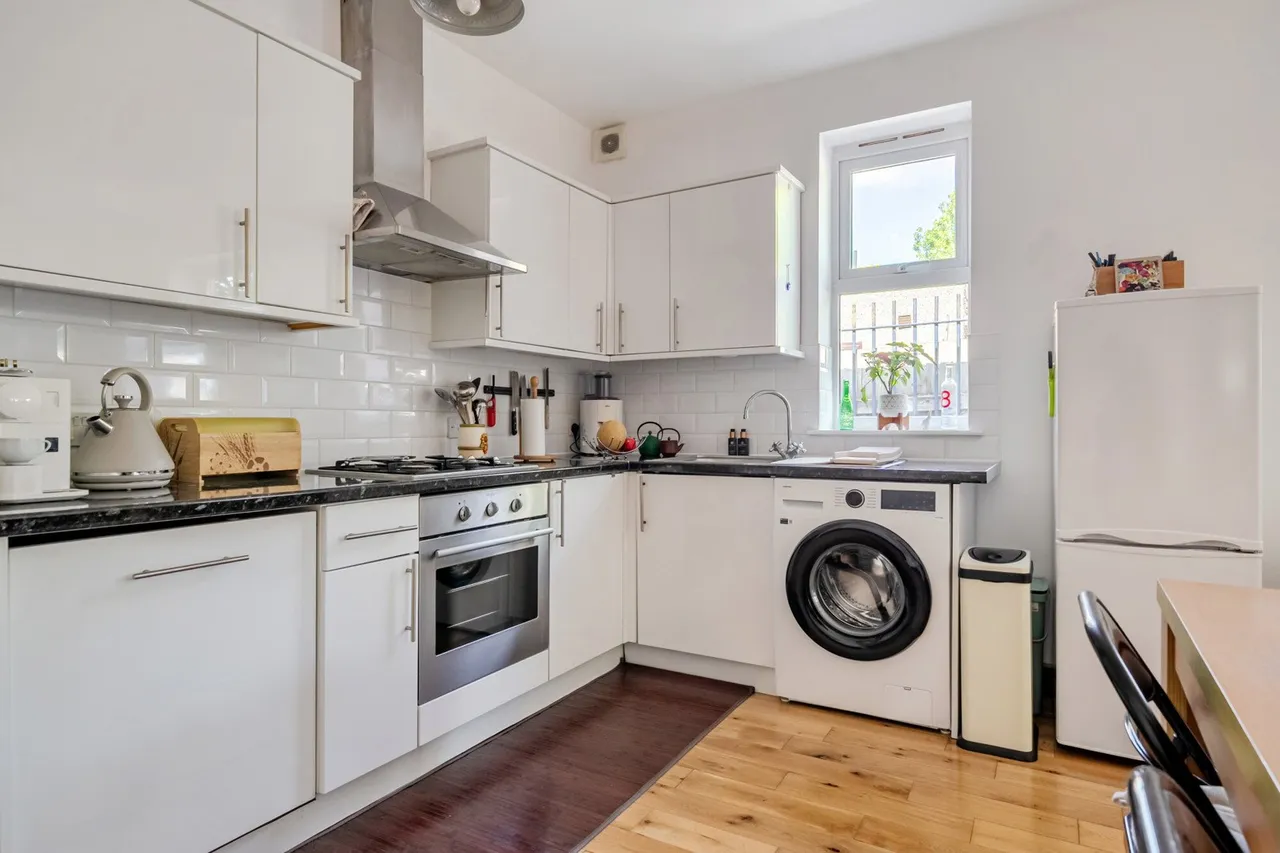 Churchdown, BR1, photo 17