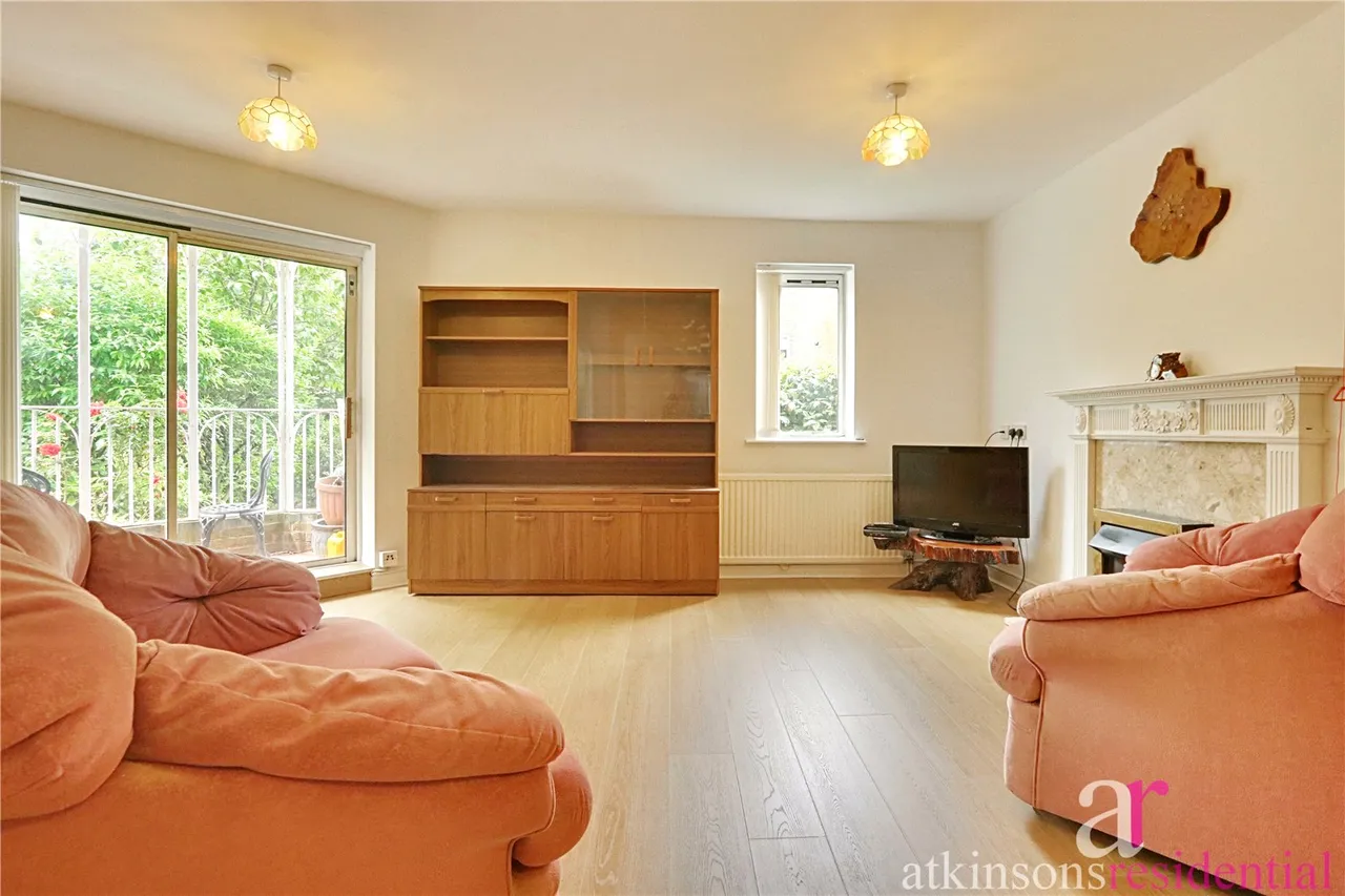 Cavell Drive, Enfield, Middlesex, EN2 7PR, photo 6