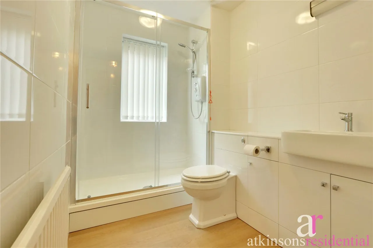 Cavell Drive, Enfield, Middlesex, EN2 7PR, photo 12