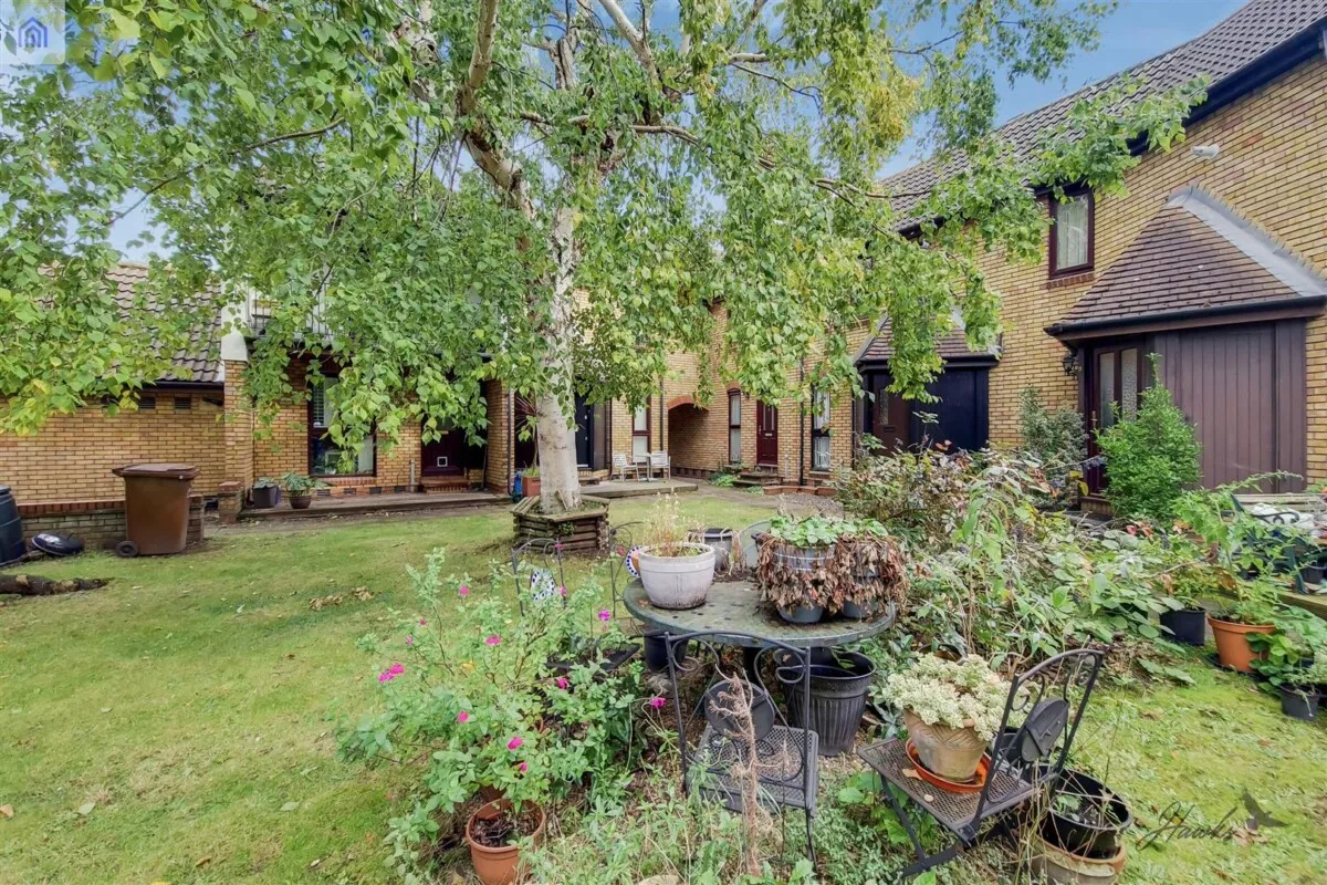 Reveley Square, London, SE16, photo 12
