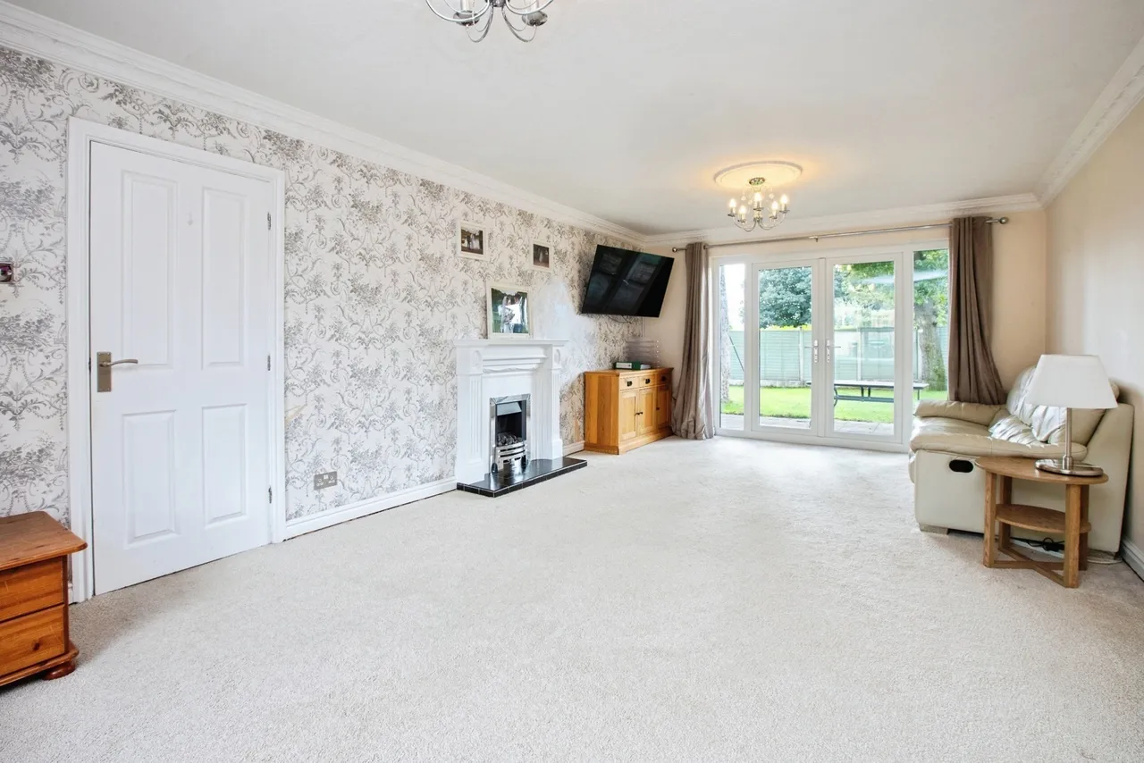 Church Avenue, Sutton-in-Ashfield, Nottinghamshire, NG17, photo 4
