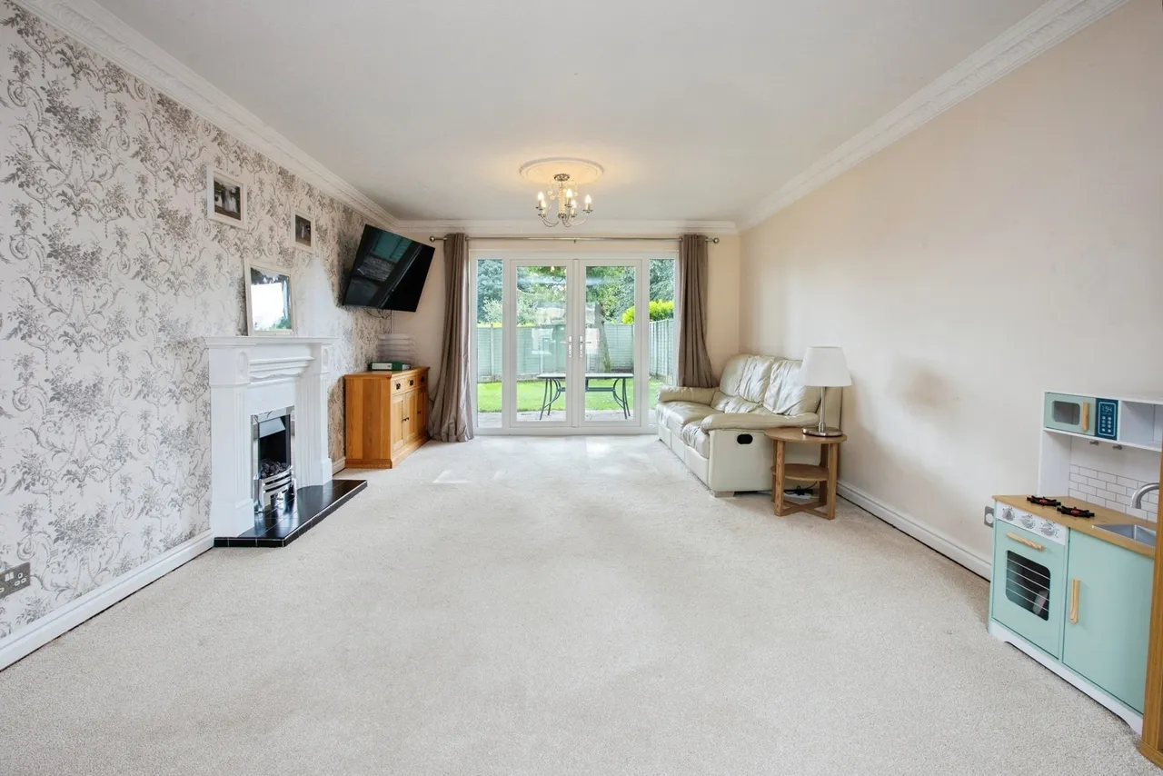 Church Avenue, Sutton-in-Ashfield, Nottinghamshire, NG17, photo 5