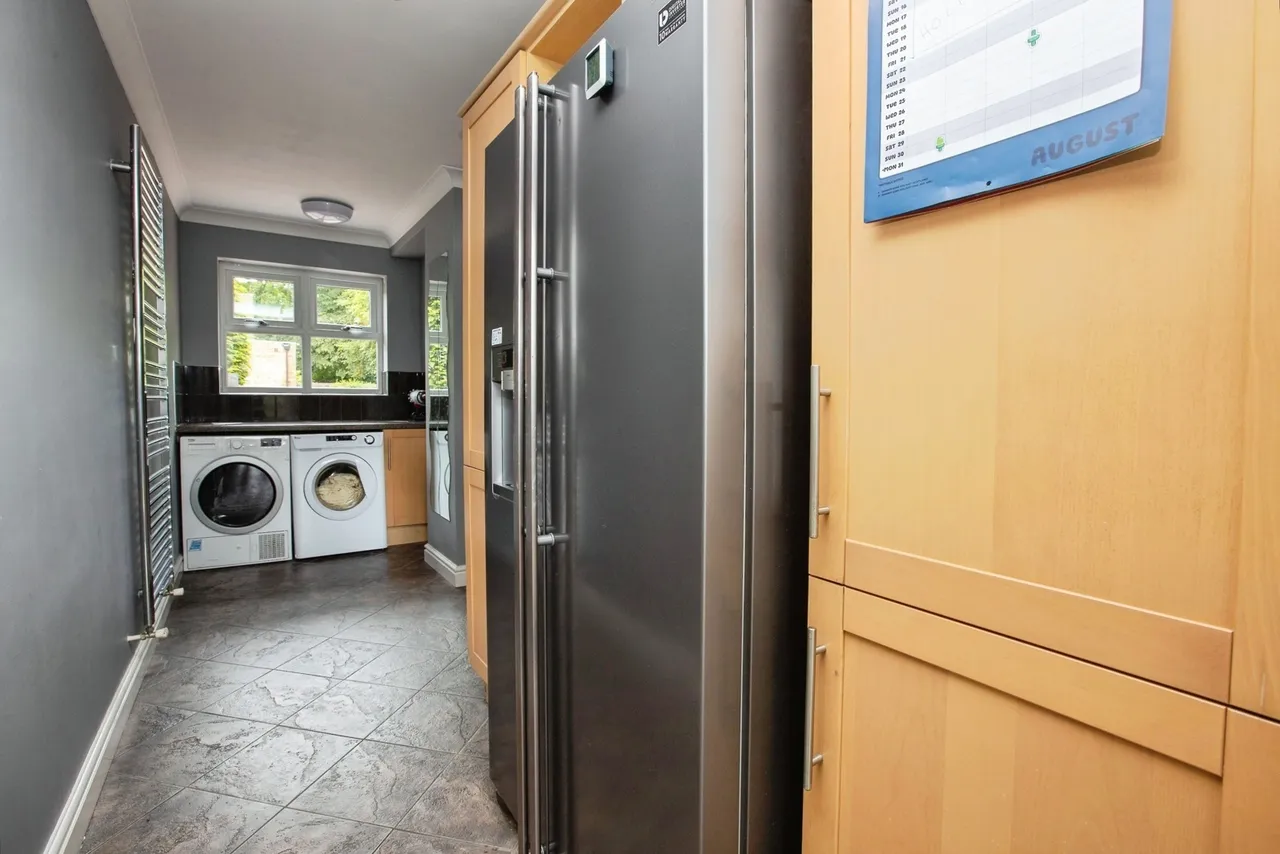 Church Avenue, Sutton-in-Ashfield, Nottinghamshire, NG17, photo 8