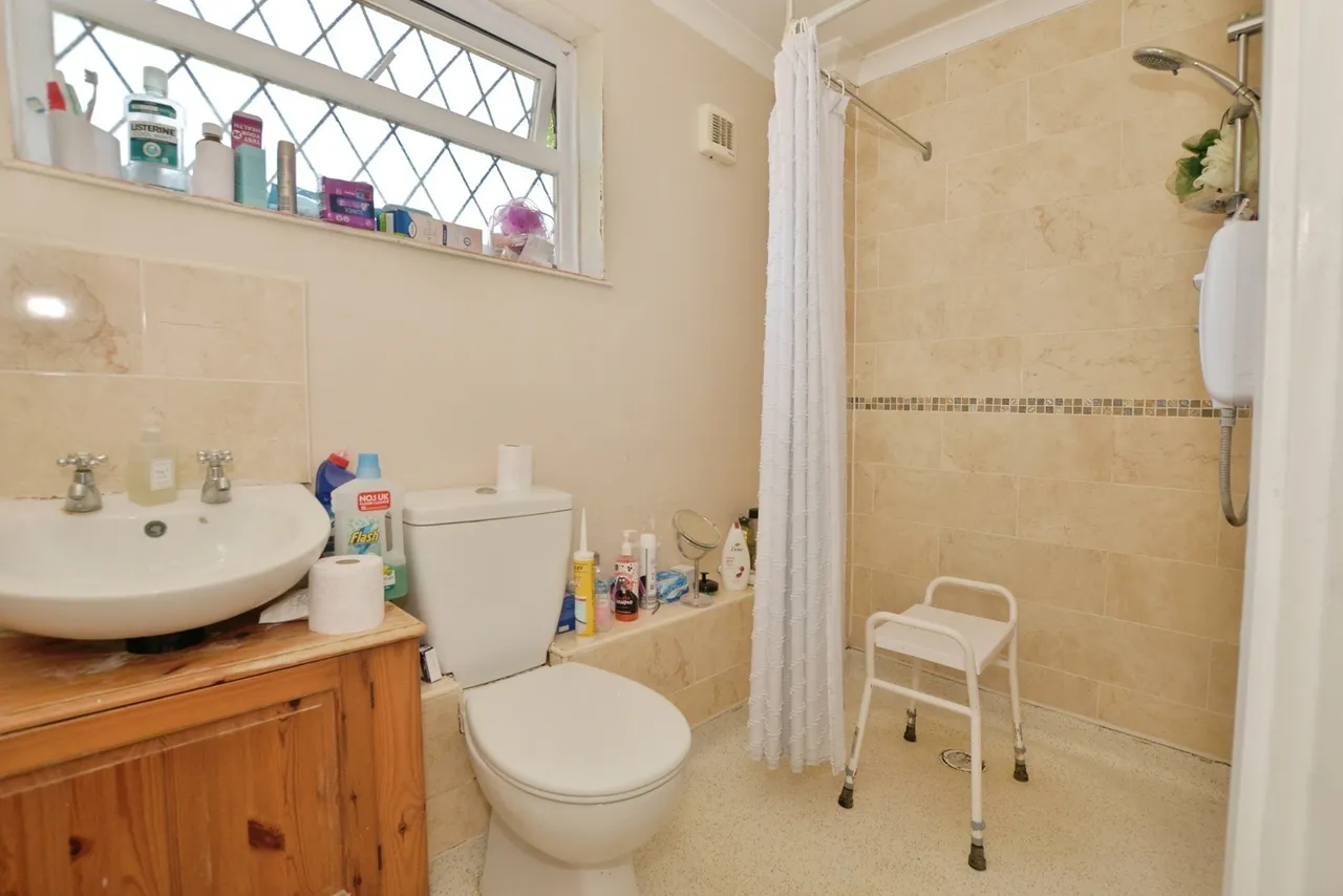 Bath Road, Willesborough, TN24, photo 7