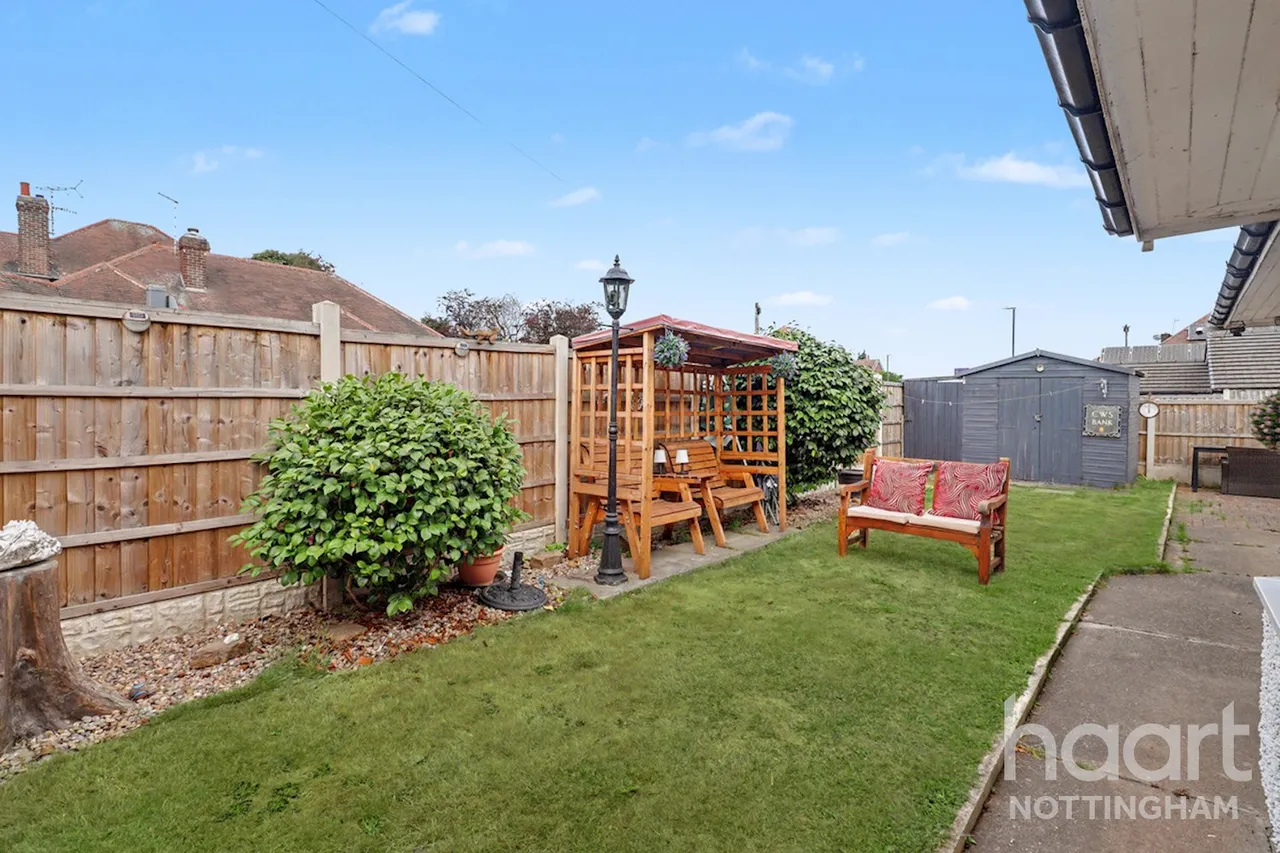 Wollaton Road, Wollaton Park, NG8, photo 18