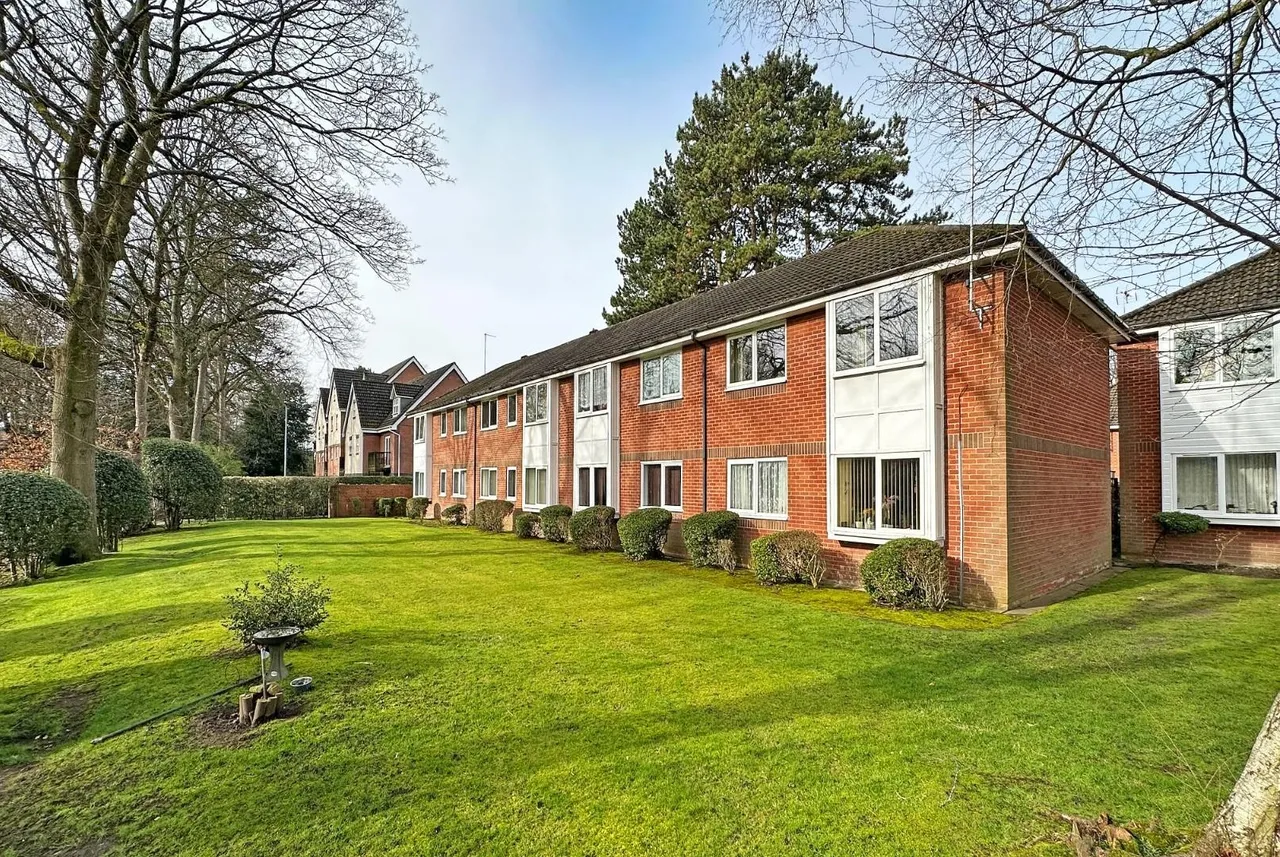 1 bed house for sale — Cotteril Close, Manchester M23 9HY
