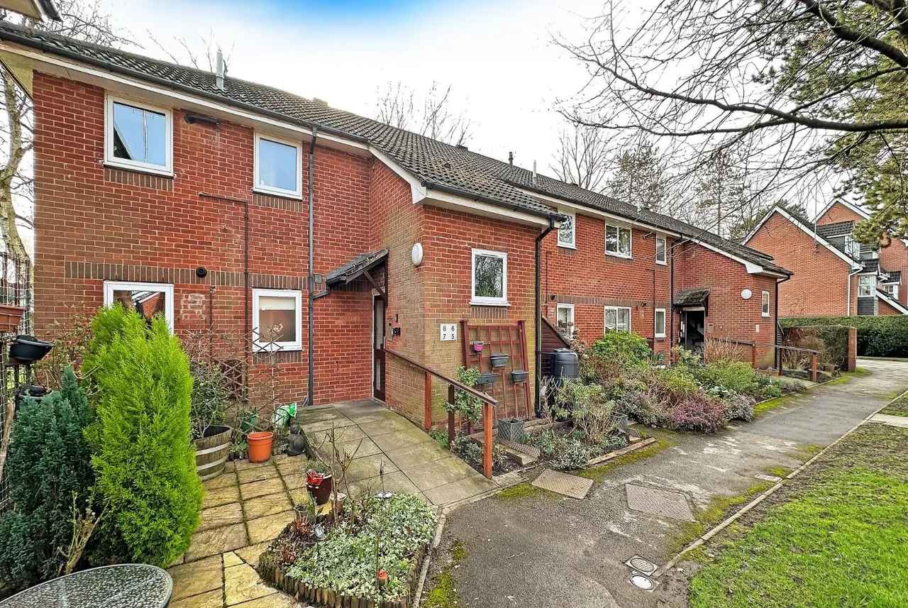 Cotteril Close, Manchester M23 9HY, photo 16