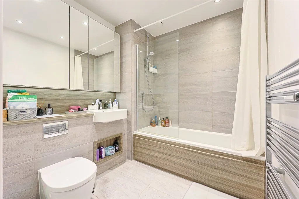 Lismore Boulevard, Colindale, NW9, photo 13