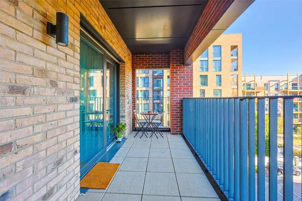 Lismore Boulevard, Colindale, NW9, photo 15