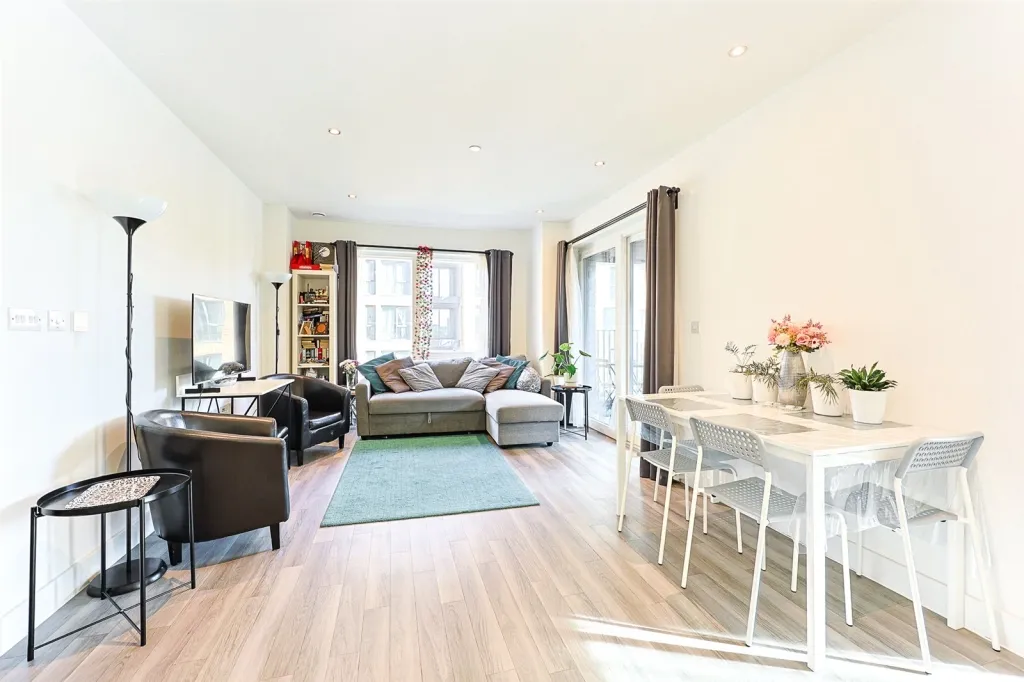 Lismore Boulevard, Colindale, NW9, photo 4