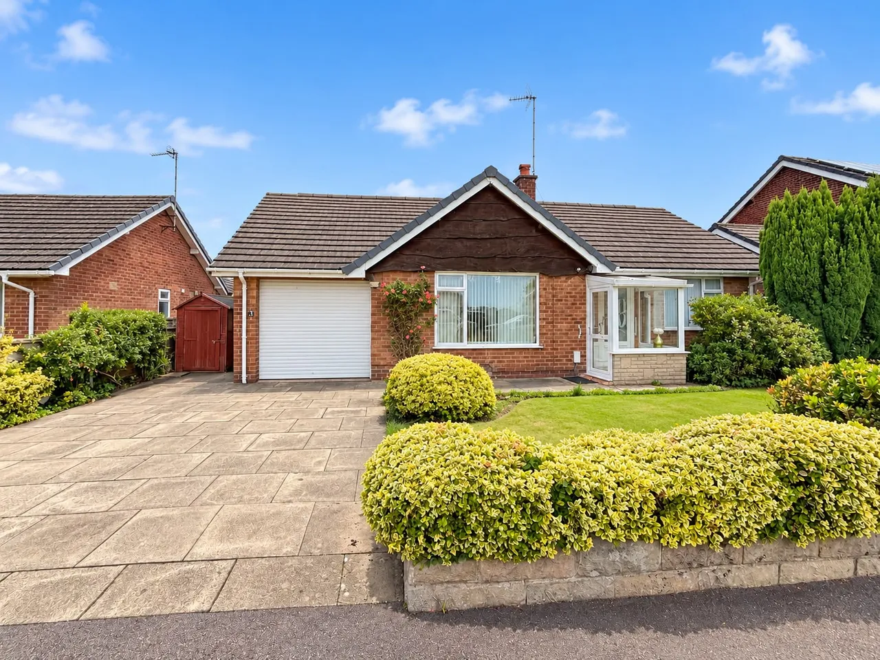 4 bed house for sale, Lyndhurst Avenue, Stockport, SK7