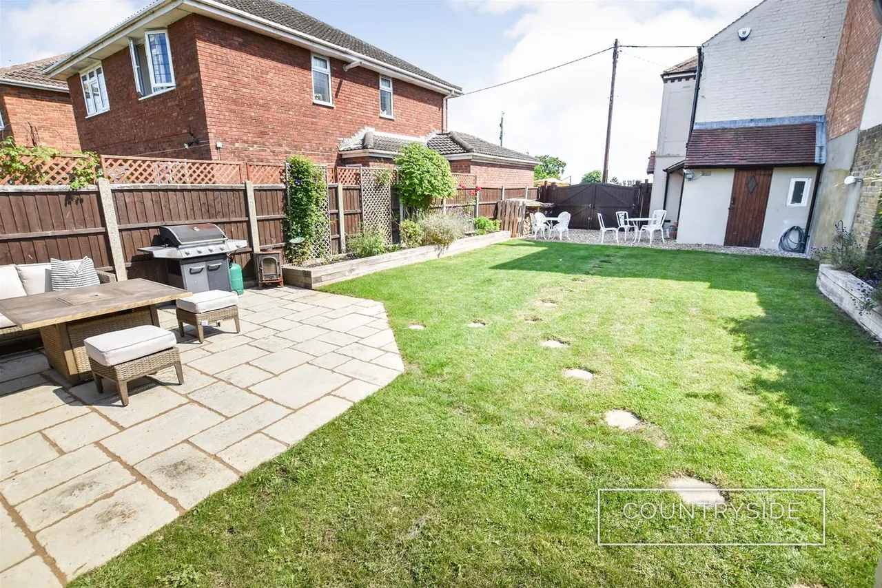 Villa Road, Benfleet, photo 14