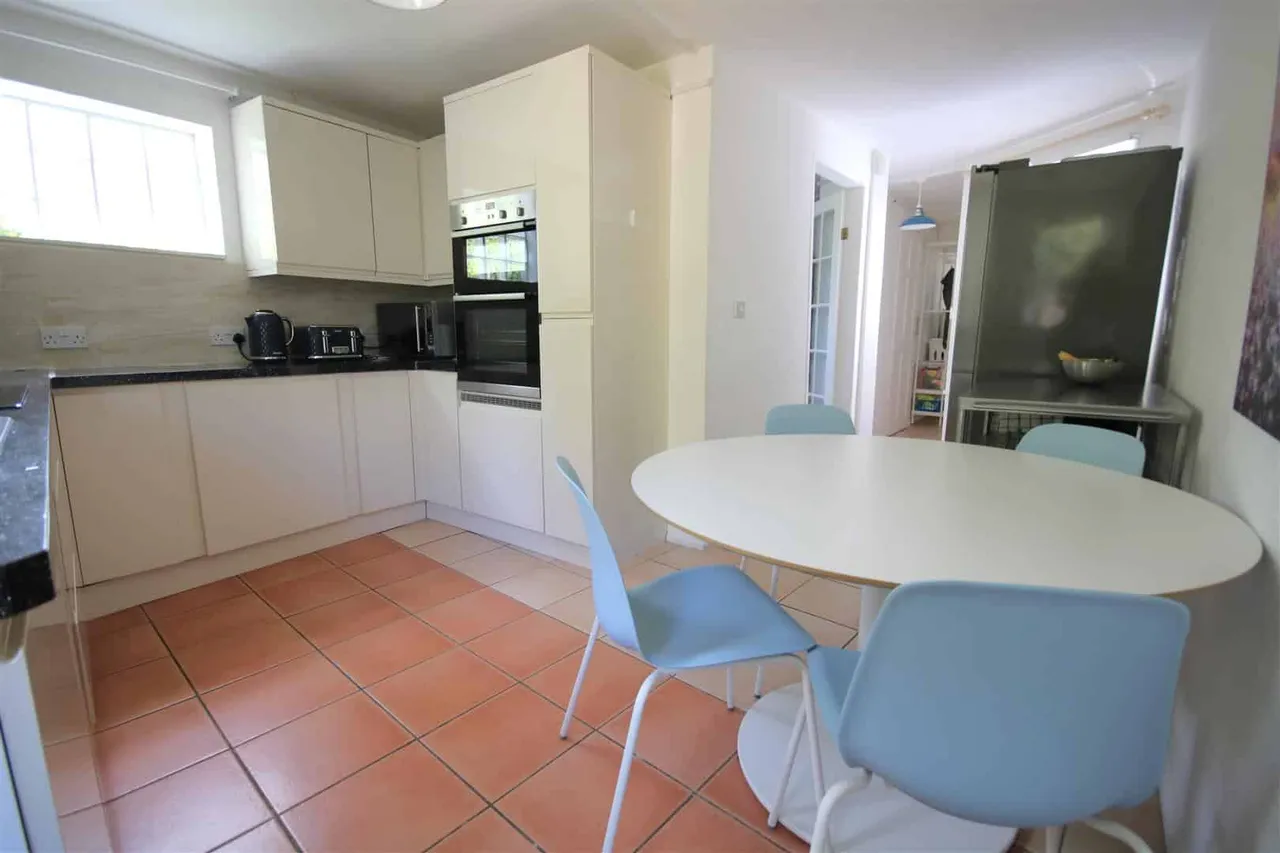 The Myrke, Datchet, SL3 9AD, photo 9
