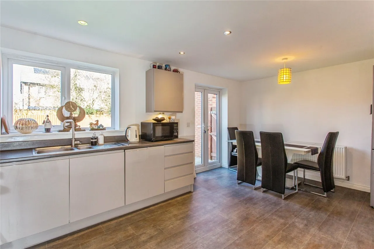 Moreton Road, Preston, PR4, photo 9