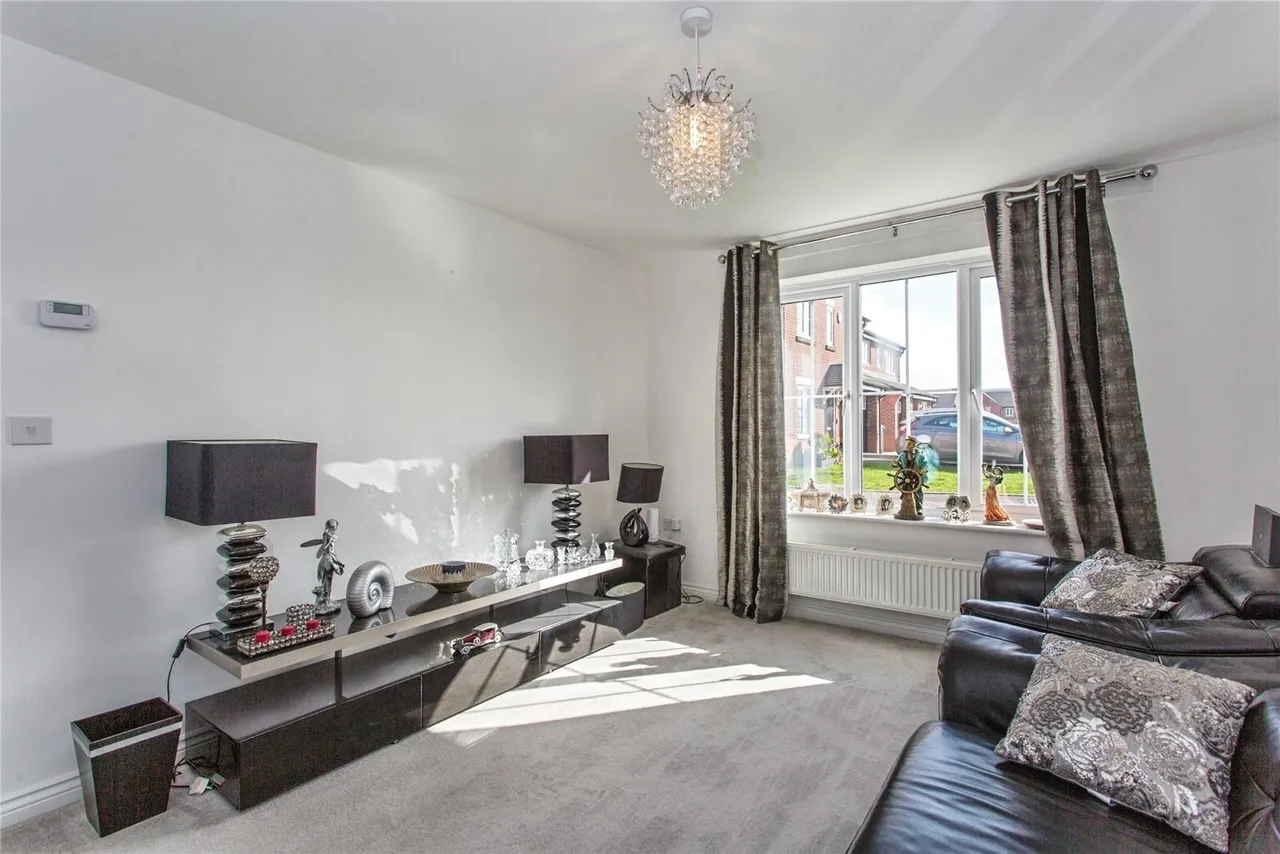 Moreton Road, Preston, PR4, photo 15