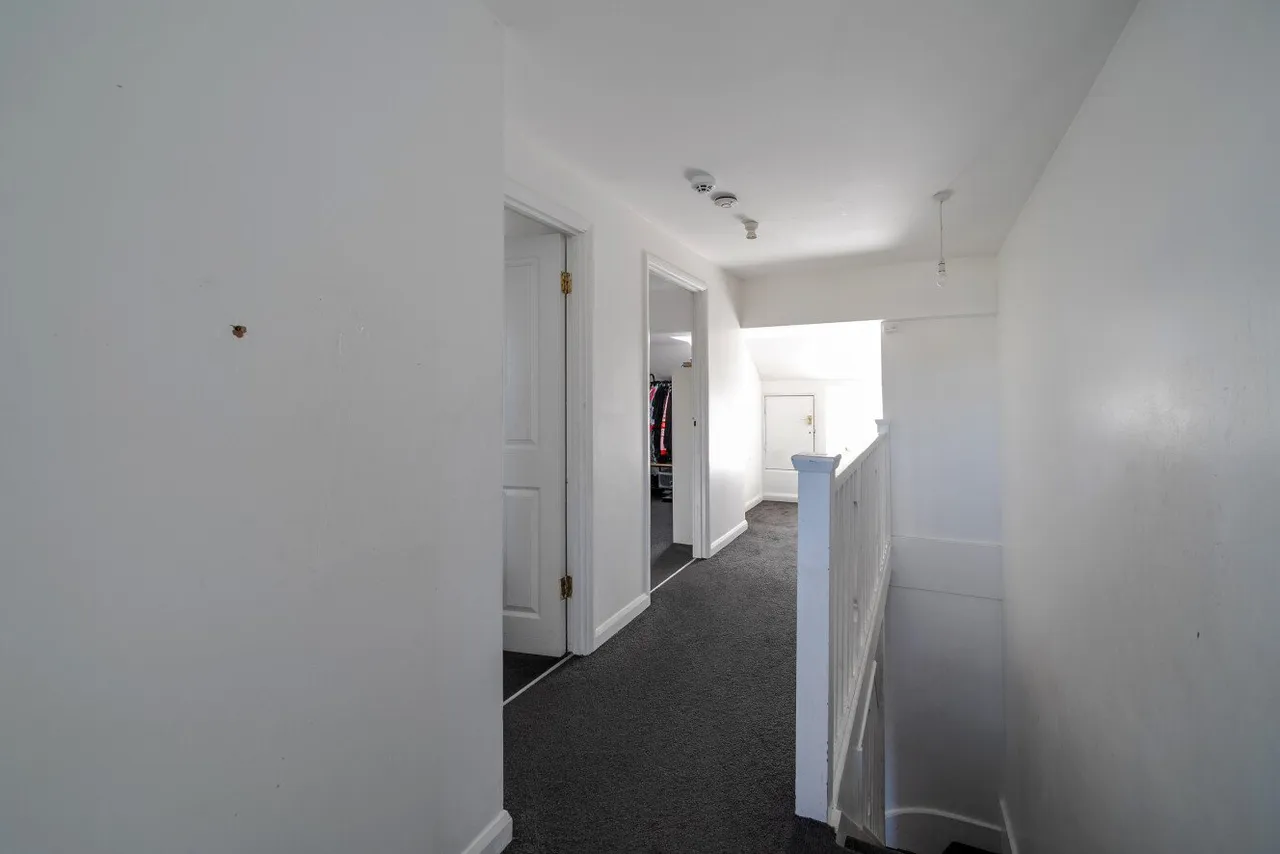 Woodvale Avenue, South Norwood, London, SE25, photo 9