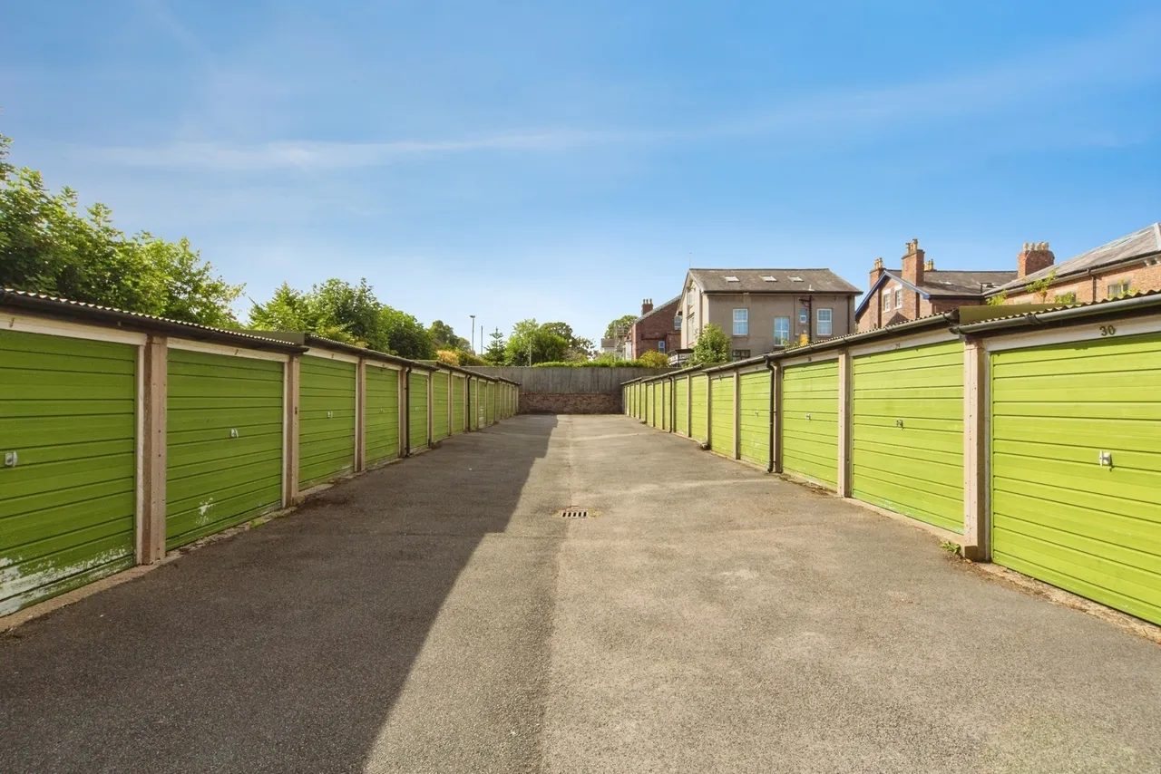Park Road South, Prenton, CH43, photo 7
