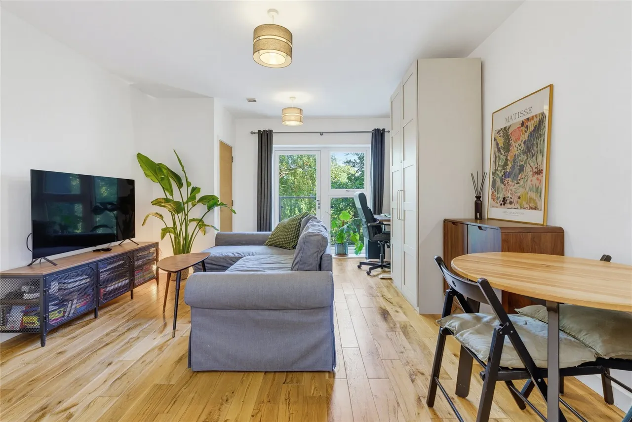 Heathfield Square, Wandsworth, London, SW18, photo 3