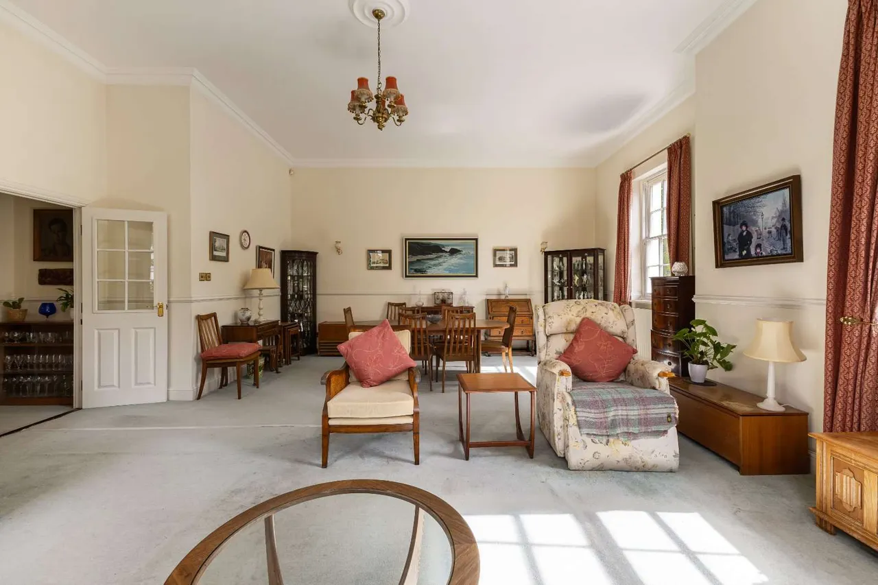 Bayshill Lane, Cheltenham, Gloucestershire, GL50 3AX, photo 3
