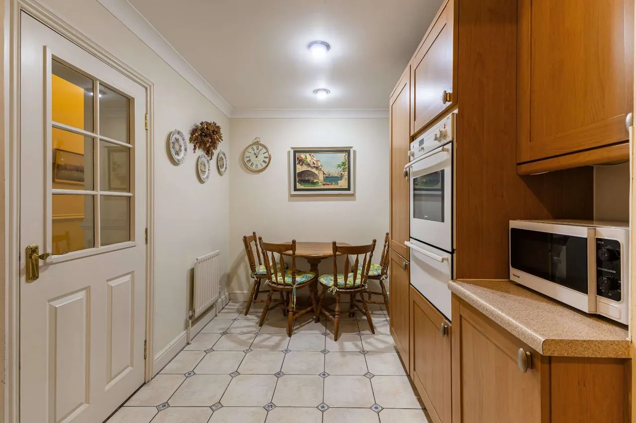 Bayshill Lane, Cheltenham, Gloucestershire, GL50 3AX, photo 5