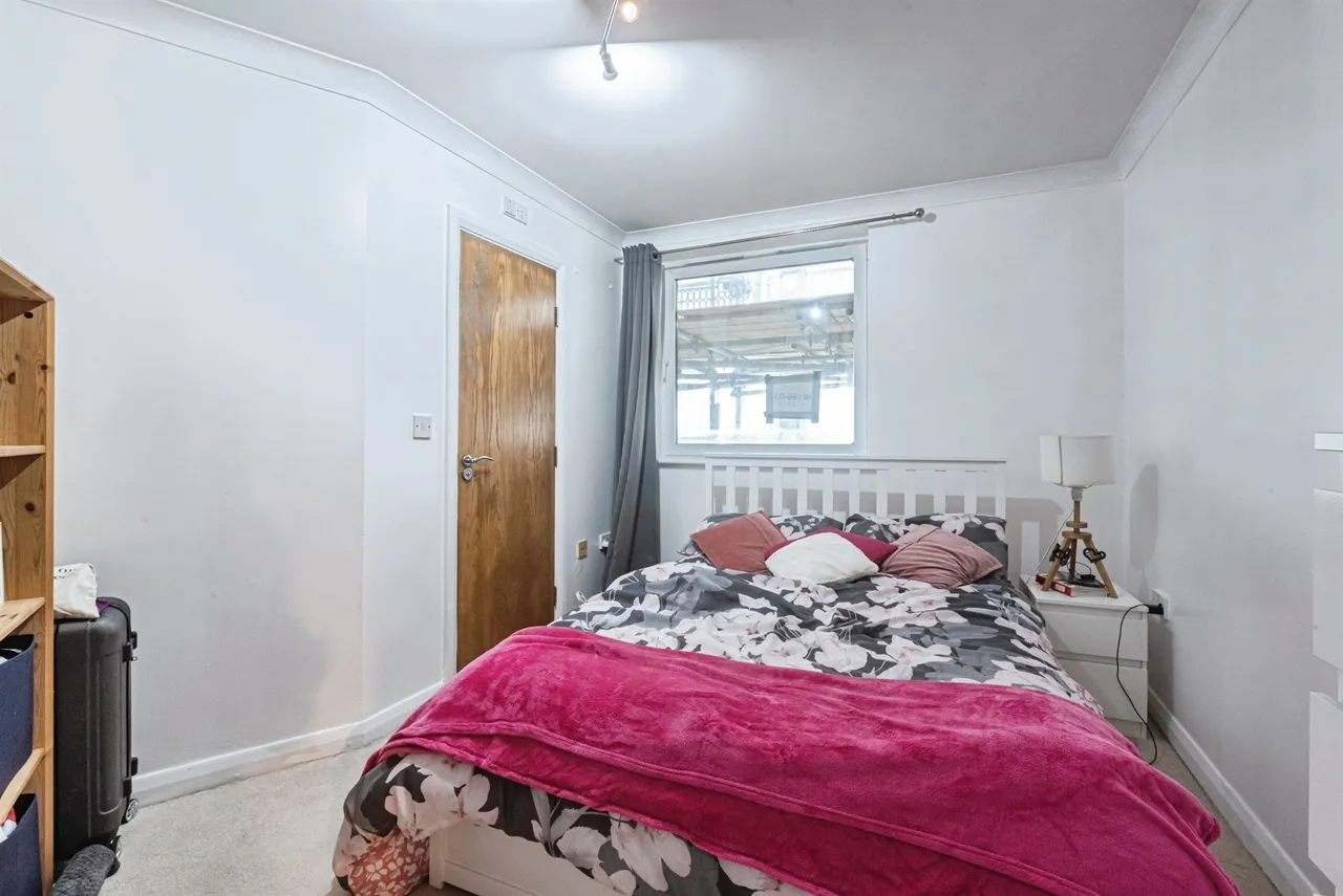 Alencon Link, Basingstoke, RG21, photo 16