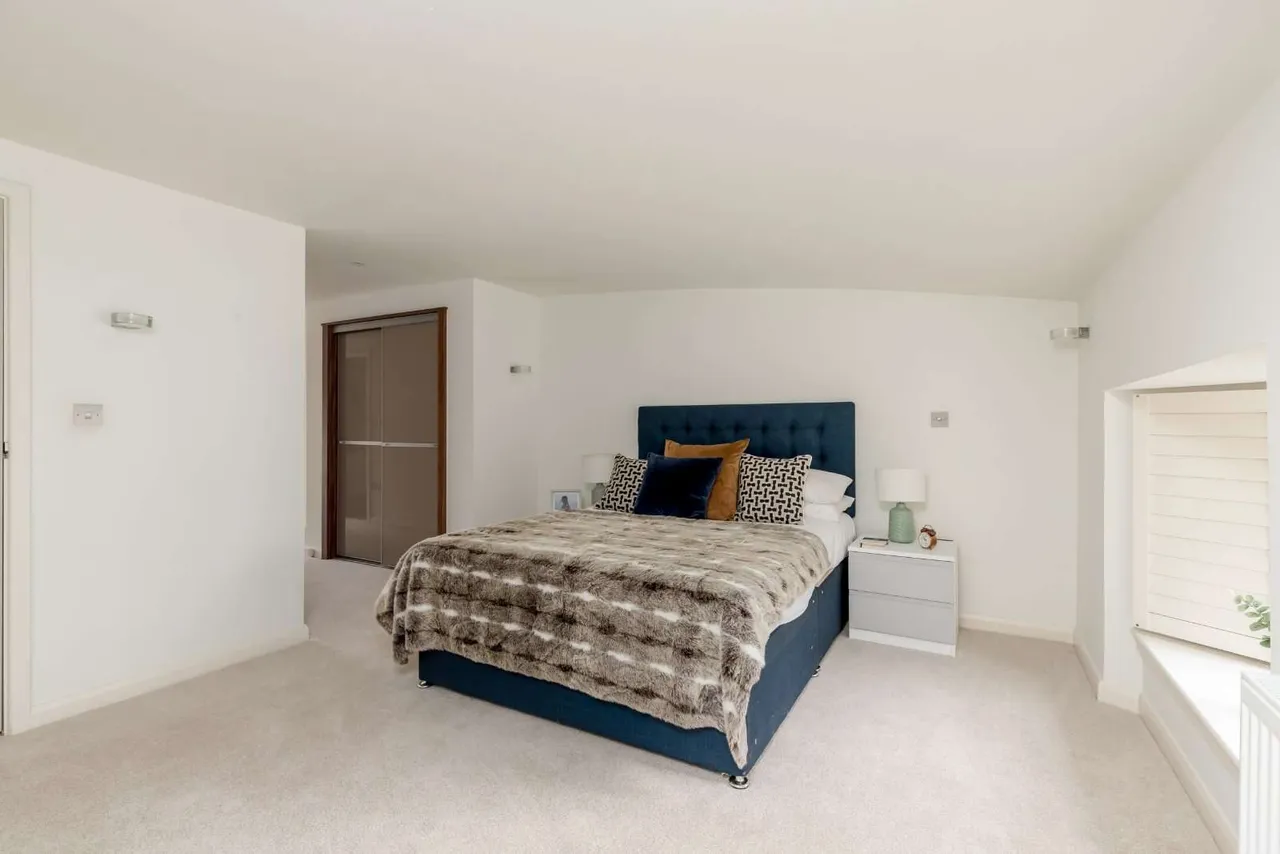 Simpson Loan, Quartermile, Edinburgh, EH3 9GN, photo 11