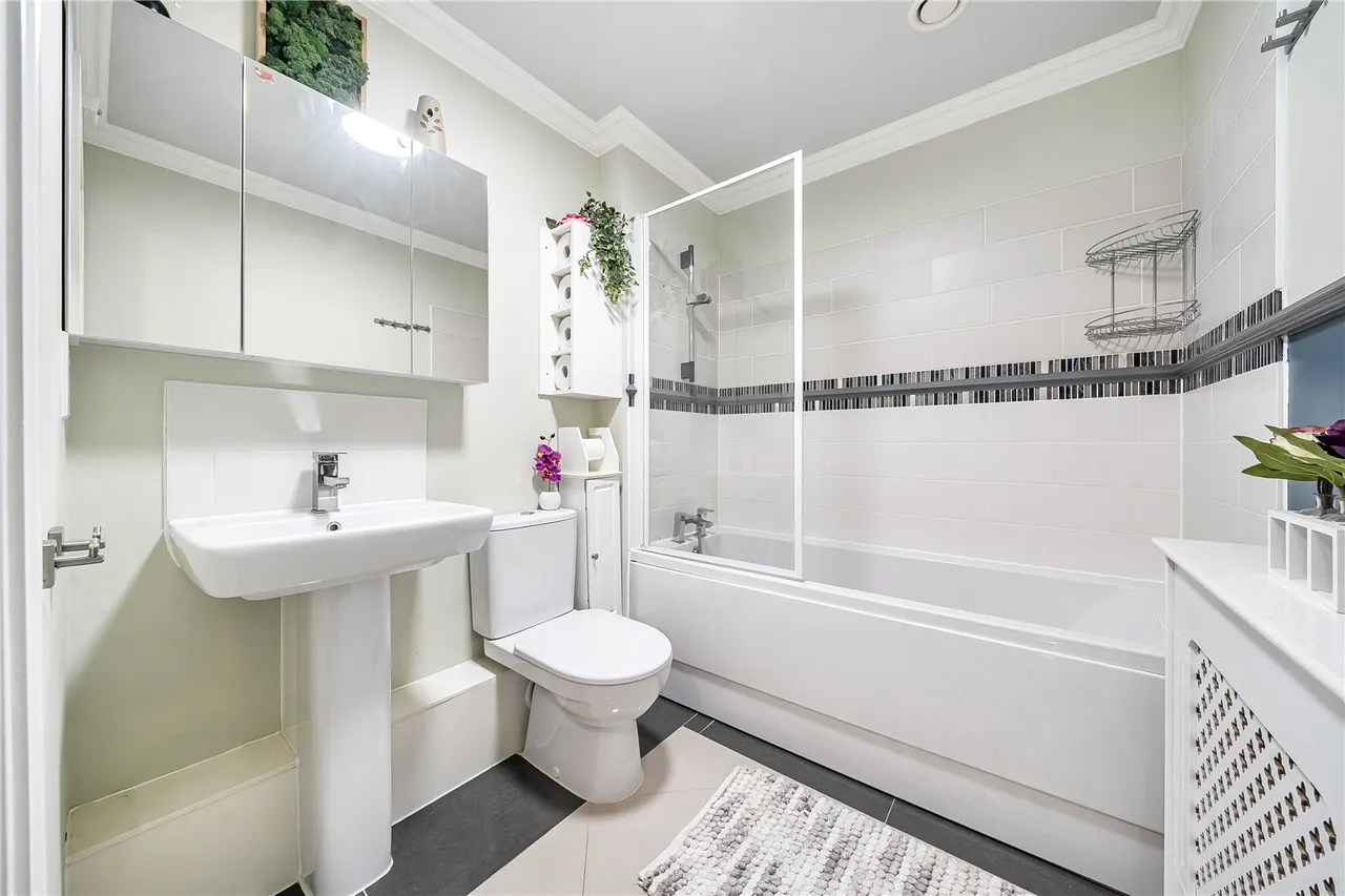 Oakes Crescent, Dartford, DA1, photo 14